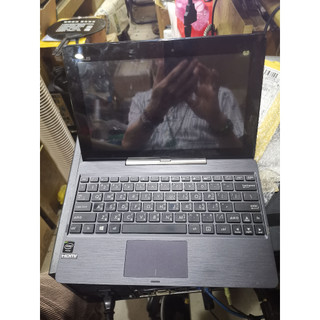 ASUS Transformer Book T100TA 不開機 很新