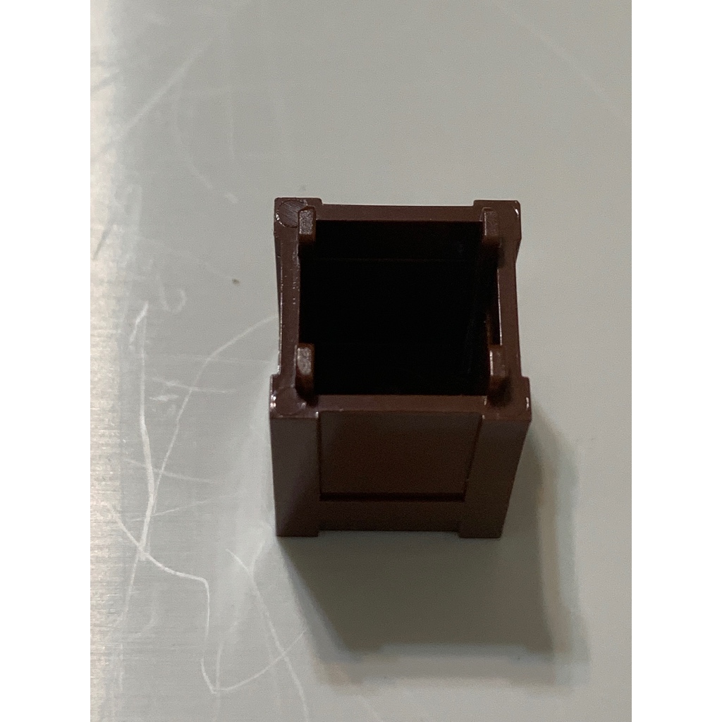 書香門第 LEGO 樂高二手磚 紅棕色 61780  2×2×2 箱子 鐵銅 鐵箱