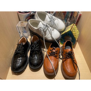 休閒皮鞋 兒童款 高品質 韓款 拍照用 只穿一次 造型 黑 白 棕 3款 SIZE: 29 19.5 二手 只有各一雙