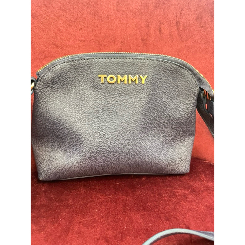 TOMMY  HILFIGER斜背包 半月包