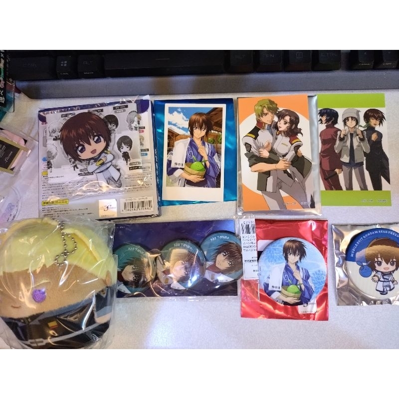 鋼彈seed freedom 機動戰士 劇場版 煌大和 基拉大和 極樂湯 安利美特咖啡 立牌 徽章 貼紙
