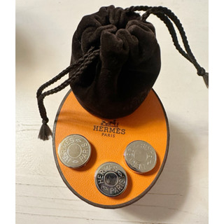 Hermes 二手銀色絲巾扣環贈絲巾打法手冊卡