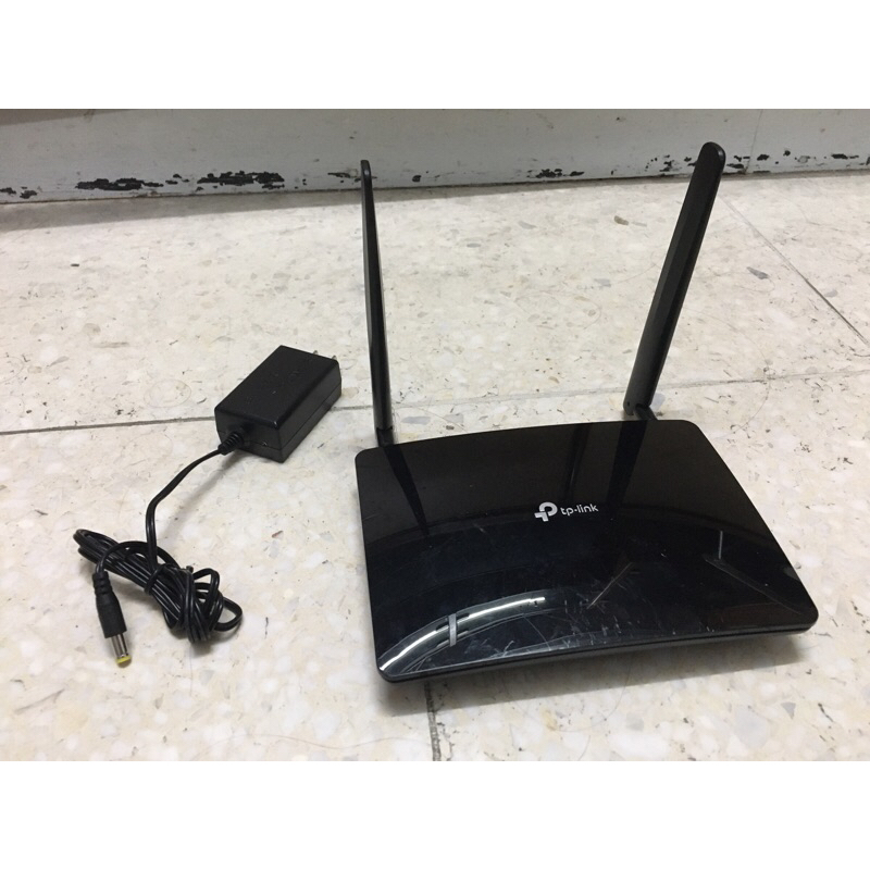 二手 4G LTE WiFi 分享器 交換器 路由器 wireless 廣域 無線網路分享器 行動分享器 dlink