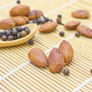 大象山堅果-馬告黑糖杏仁果(馬告香氣,卻不辛辣,黑糖與杏仁果的融洽,甜而不膩口)