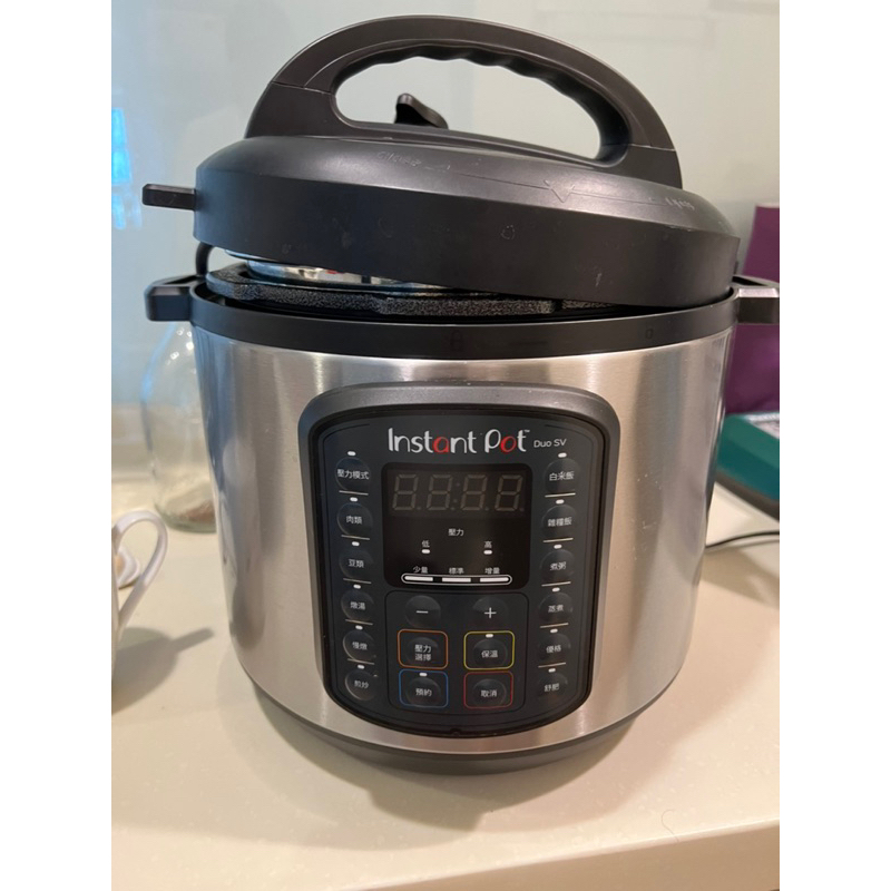 instant Pot 溫控智慧萬用鍋