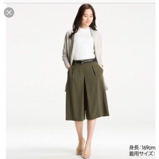 【 uniqlo 七分垂墜風打褶寬褲 S 深灰 】