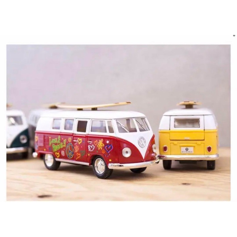 日本 福斯 迴力車 模型車 1962 VW 夏日塗鴉巴士 1:32 附衝浪板 汽車模型 擺飾 模型 汽車玩具 玩具 車