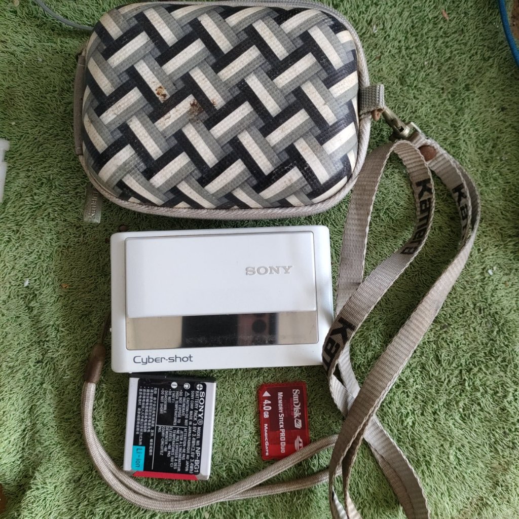 SONY DSC-T20 數位相機 電池 4GB記憶卡
