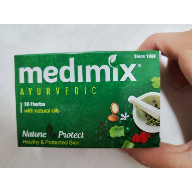 MEDIMIX 印度綠寶石皇室藥草浴 美肌皂 深綠&amp;淺綠 深綠-草本 淺綠-寶貝 產地：印度 125g