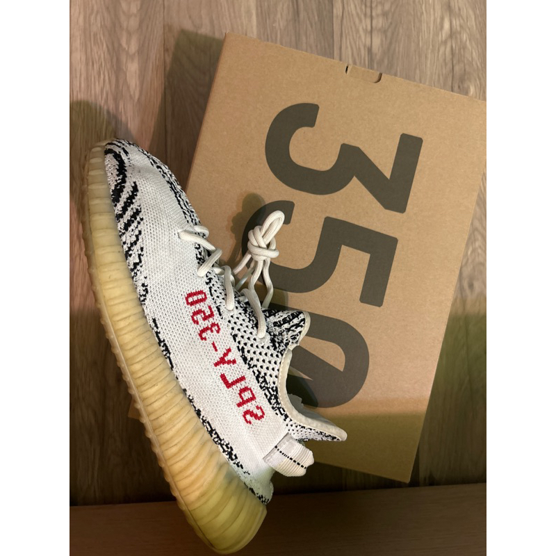 YEEZY 350 斑馬