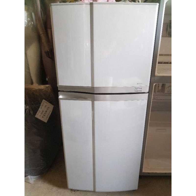 二手冰箱東芝小雙門冰箱gr-y12tpt一台4000元120公升現金自取價