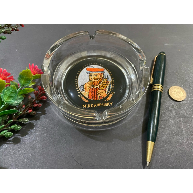 有質感煙灰缸⋯直徑10.5公分#收藏#玻璃盤#古董#玻璃#煙灰缸#酒#Nikka/whisky