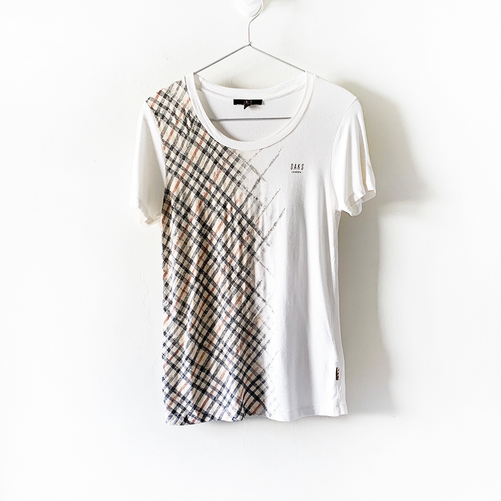 DAKS 經典格紋圓領短袖T-Shirt 白色 95%絲質 彈性柔軟舒適 設計短T【壽司羊羊】二手衣