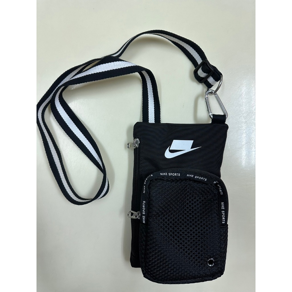 Nike Sports 小包 肩背包 證件包 手機包 隨身包 (二手近全新)