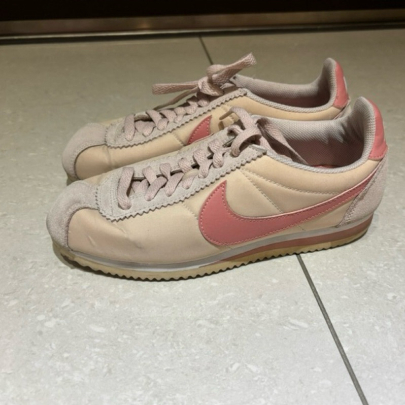 Nike 粉色阿甘鞋-235CM