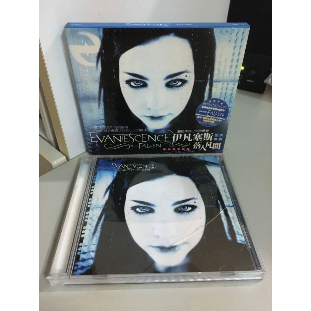 ＊絕版珍藏＊Evanescence Fallen 伊凡塞斯 落入凡間 紙盒+中譯詞+編號ID CARD