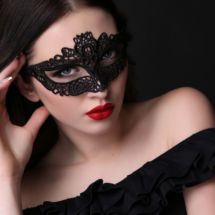 貓女面具眼罩 性感蕾絲 鏤空黑色 夜店時尚 情趣角色扮演 眼罩 表演 舞會 配件 QE