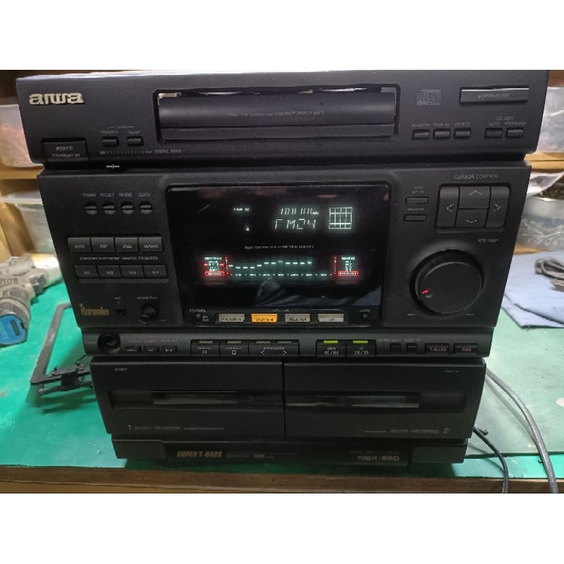 中古良品 日本進口aiwa 愛華cx-n990he 組合音響 只有主機 光碟無法讀取 收音機正常 無喇叭無遙控器 含運費