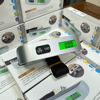 【電子行李秤 大螢幕 最大承重50KG 隨買即用 含電池】行李秤 旅行秤 手提秤 磅秤 電子行李秤 手提電子秤 行李秤重