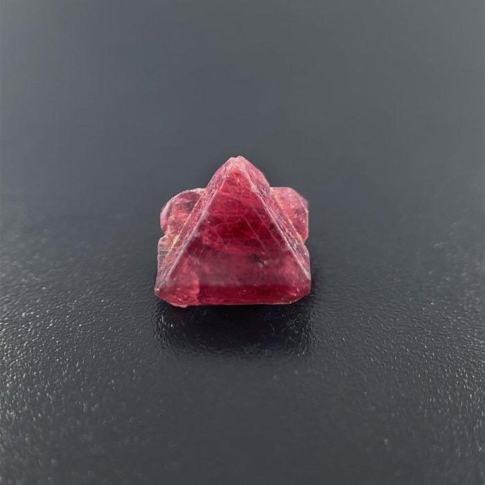 天然紅色尖晶石(Spinel)大衛之星雙晶原礦裸石1.25ct [基隆克拉多色石]