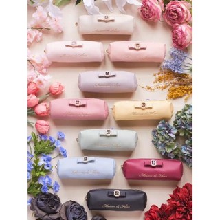 《現貨💕+預購》日本 梨花 Maison de FLEUR 新款10週年 夢幻馬卡龍色系 珍珠寶石圓柱形 筆袋 化妝包