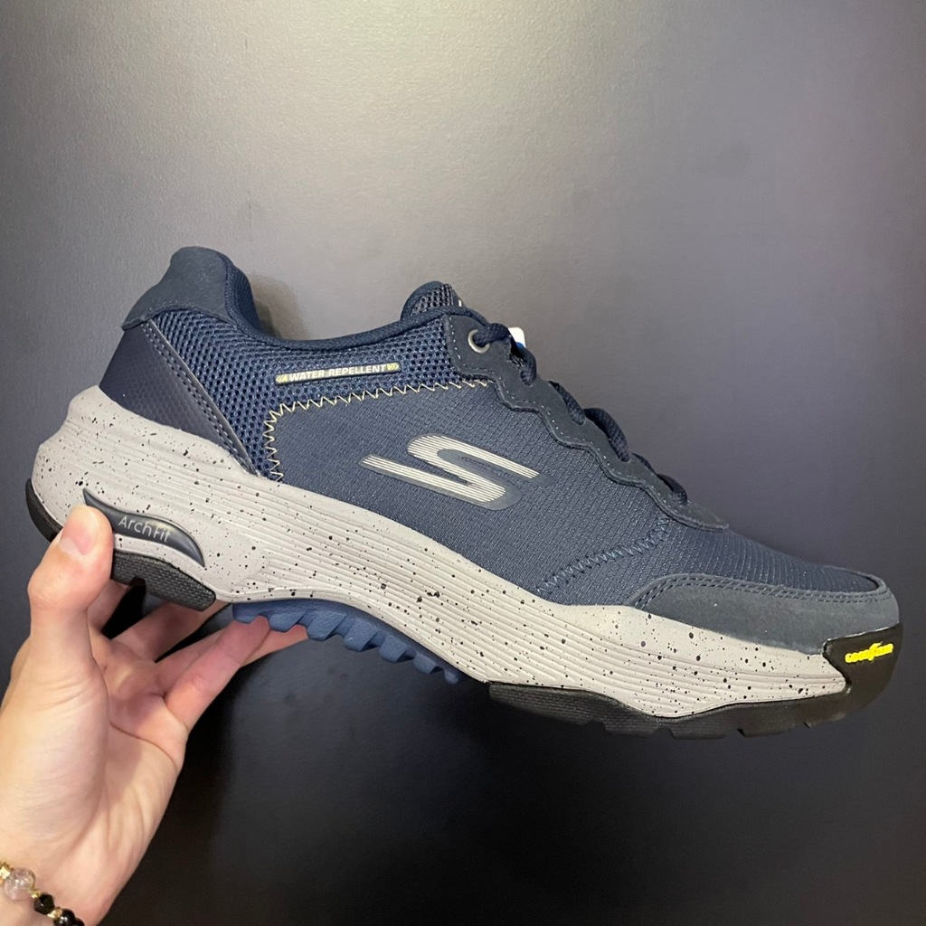 SKECHERS 男健走系列 GOWALK ARCH FIT OUTDOOR - 216463NVY