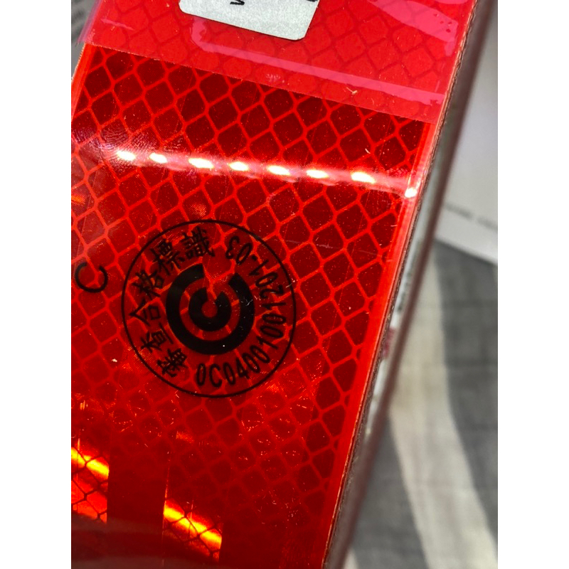 3M 983鑽石級反光貼紙 紅色 ARTC 認證款 驗車 反光材 反光片 反光貼紙 反光膠帶 台灣總代理公司貨 含稅