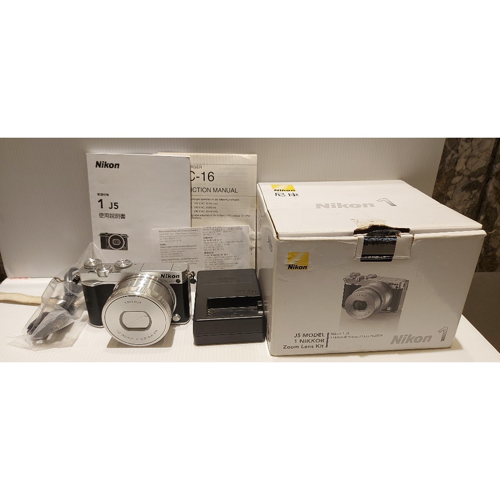 Nikon 1 j5 數位相機 附電池 充電器