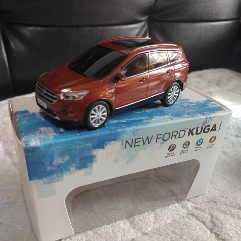 NEW FORD KUGA 模型汽車 迴力車