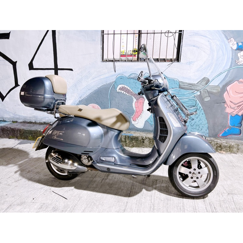 Vespa 偉士牌 GTS 300ie ABS 公司車