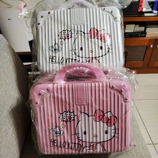 全新Hello Kitty舒壓抱枕毛毯組(昇恆昌)三麗鷗Hello Kitty行李箱Hello Kitty背包護手霜