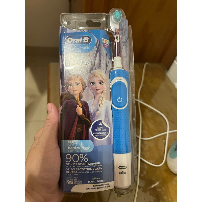 歐樂B Oral-B Braun 兒童牙刷 兒童電動牙刷 柔軟型 充電式 D12電動牙刷 高雄可面交