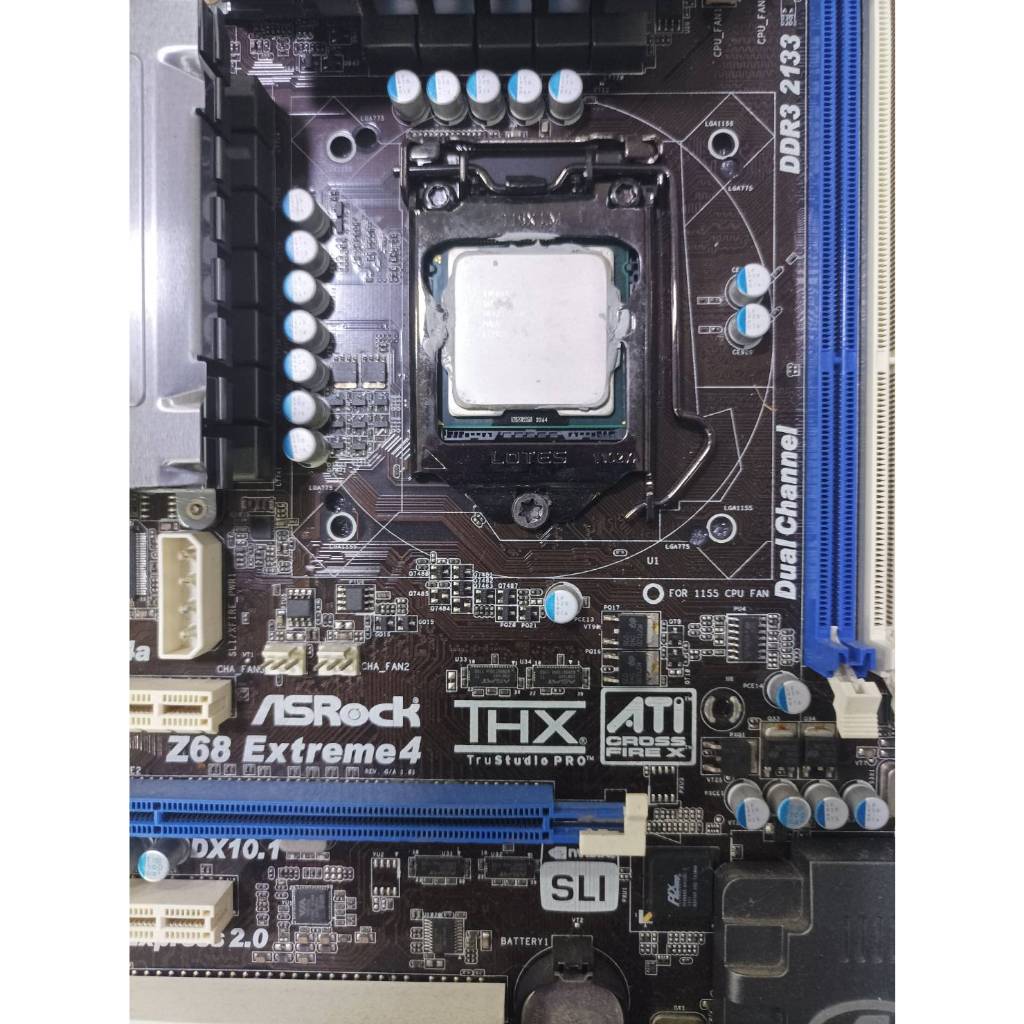 ASRock Z68 Extreme4 主機板 I7-2600CPU 風扇