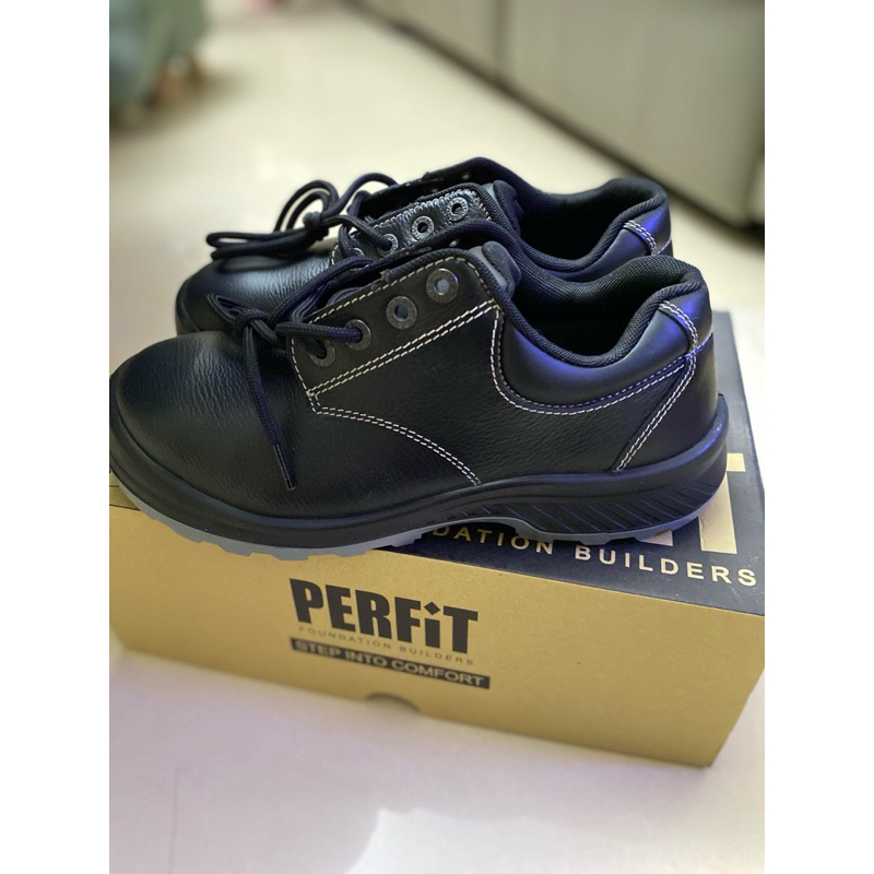 Perfit護特安全鋼頭鞋（EU41/26cm)