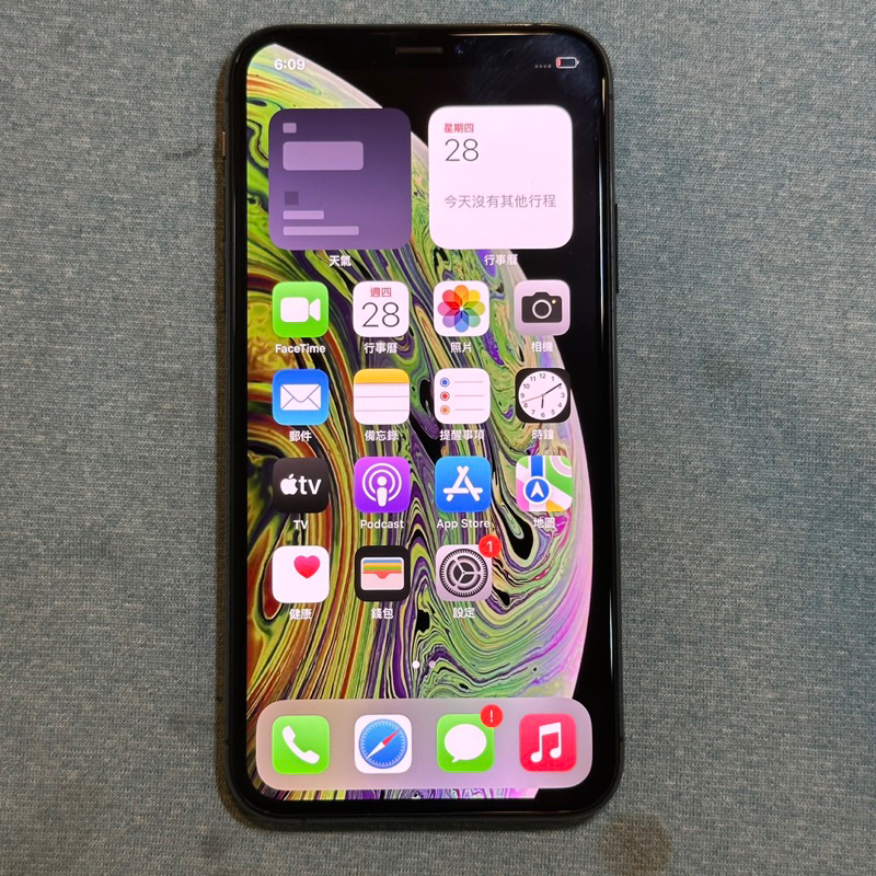 iPhone Xs 256G 灰 功能正常 二手 IPhoneXs ixs 5.8吋 蘋果 apple 背蓋小傷 台中