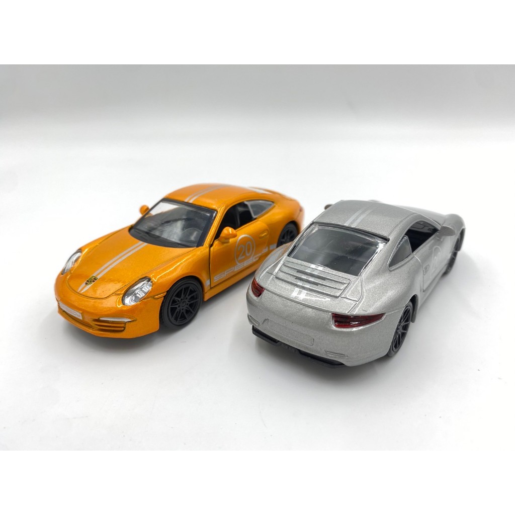 【玩具兄妹】現貨! 1:32保時捷 Porsche 911 CARRERA S 回力裝置 車門可開關 ST安全玩具