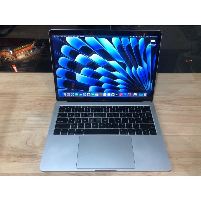 台中 2017年 MacBook Pro 13吋 i5 (2.3) 16G 512G 英文鍵盤 銀色 169次