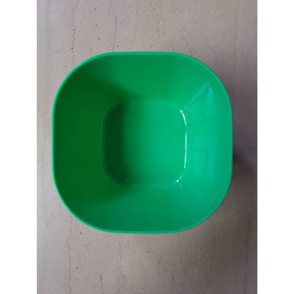 ikea綠色塑膠杯碗