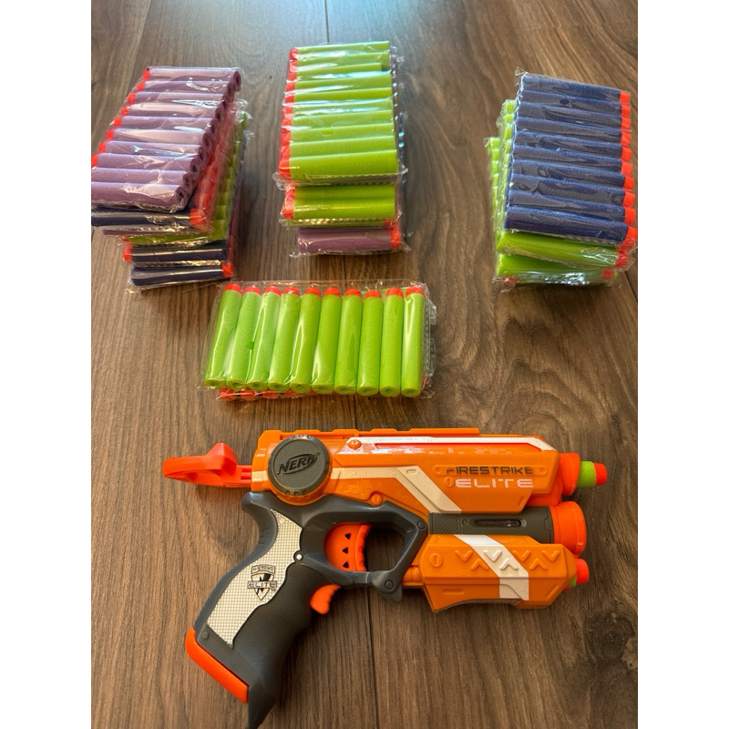 Nerf玩具槍+16排子彈