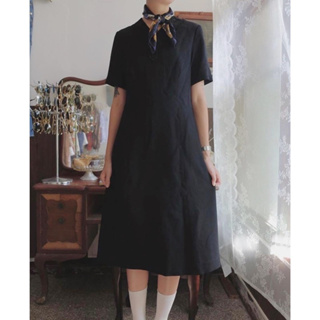 現貨 日本製🇯🇵 復古刺繡玫瑰蕾絲領黑色洋裝 日系 復古 長洋 精緻 刺繡 洋裝 V領 黑洋裝 長裙 裙子