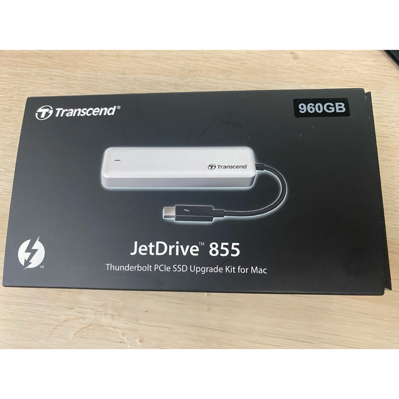 創見JetDrive 855 Thunderbolt™ PCIe行動固態硬碟結合高質感鋁合金外接盒