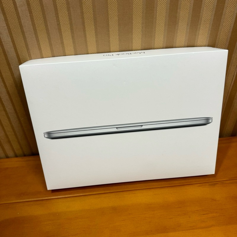 Apple 蘋果 MacBook Pro 13吋空盒 空盒子 外盒 整人玩具 整人道具 商品展示 收藏用