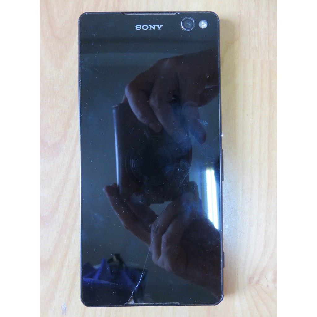 X.故障手機- SONY Xperia C5 Ultra E5553  直購價120