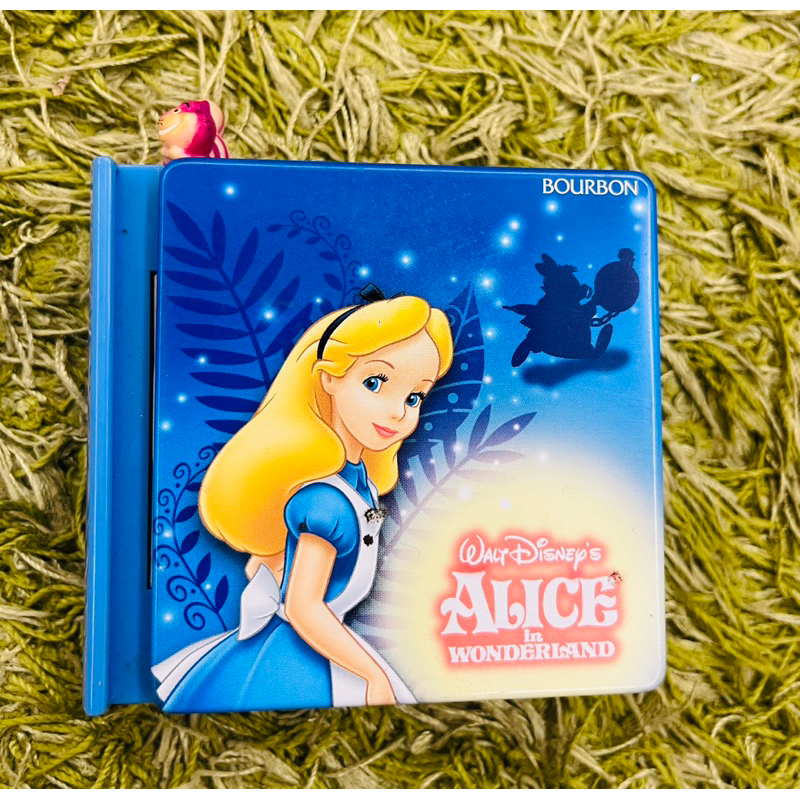 現貨 絕版 Disney 迪士尼 糖果盒 愛麗絲夢遊仙境  妙妙貓 鐵盒 公仔 書本 收藏 時間兔