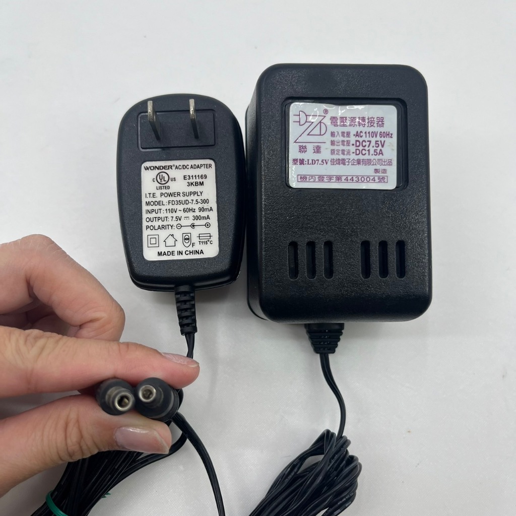 ❮二手5折❯ 聯達 旺德 DC電源供應器 7.5V 變壓器 300mA 1.5A 圓孔 5.5/2.1mm 充電器 電器