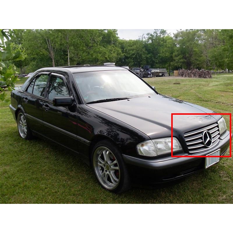 &lt;台灣之光&gt;全新BENZ 賓士W202 無框跑車式 黑色 水箱罩 C180 C200 C230 C280 台灣製