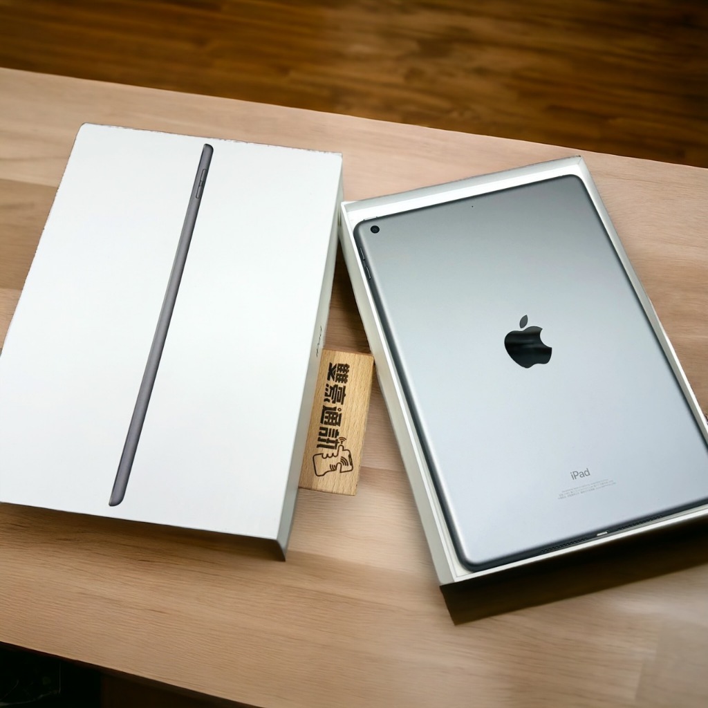 iPad6 128G Wi-Fi版 灰 電池100% 循環151次 極新展示機 有盒裝 有配件