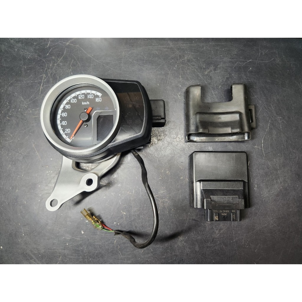 本田 HONDA CB350 儀錶 儀表 電腦 ECU 原廠 零件 中古 二手 殺肉