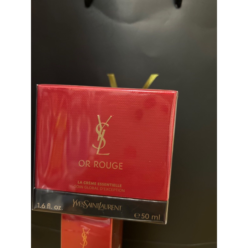 YSL 金緻奢華賦活乳霜經典版 （紅盒）附紅色絲絨化妝包 （有加價購）