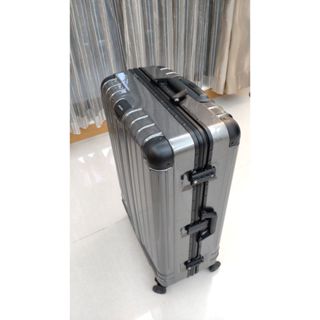 [箱遇] CASECASA 29吋行李箱 鋁合金邊框 鐵灰色 避震飛機輪 - 二手只用一次
